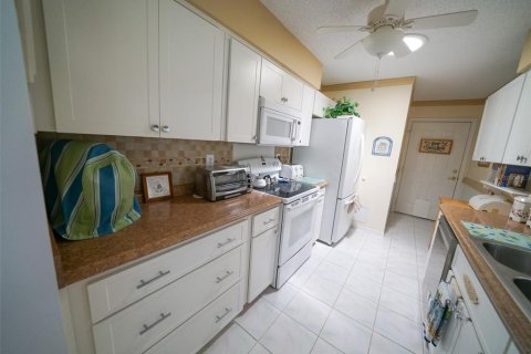 Villa ou maison à vendre à Summerfield, Floride: 2 chambres, 93.65 m2 № 1898627 - photo 19