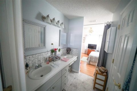 Villa ou maison à vendre à Summerfield, Floride: 2 chambres, 93.65 m2 № 1898627 - photo 16