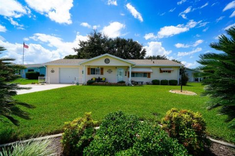 Villa ou maison à vendre à Summerfield, Floride: 2 chambres, 93.65 m2 № 1898627 - photo 1