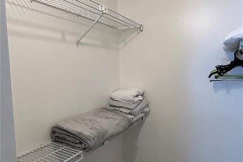 Condominio en venta en Kissimmee, Florida, 3 dormitorios, 119.57 m2 № 1876612 - foto 29