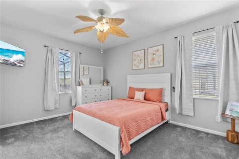 House in Kissimmee, Florida 6 bedrooms, 216.74 sq.m. № 1915948 - photo 21