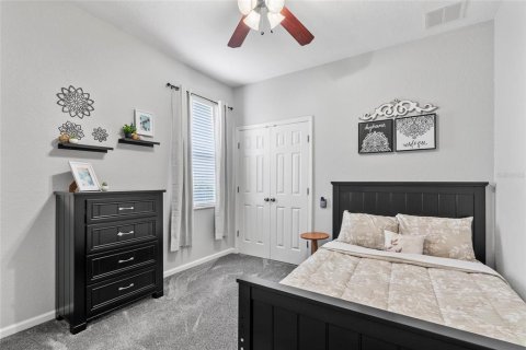 House in Kissimmee, Florida 6 bedrooms, 216.74 sq.m. № 1915948 - photo 13