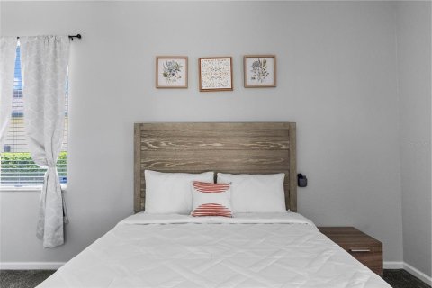 House in Kissimmee, Florida 6 bedrooms, 216.74 sq.m. № 1915948 - photo 27