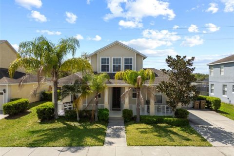 House in Kissimmee, Florida 6 bedrooms, 216.74 sq.m. № 1915948 - photo 1