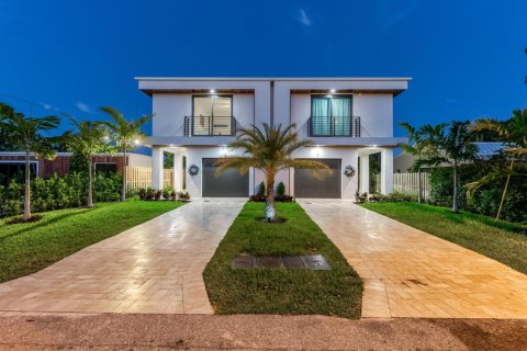 Touwnhouse à louer à Fort Lauderdale, Floride: 3 chambres, 285.12 m2 № 1072593 - photo 1
