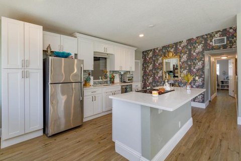 House in Orlando, Florida 3 bedrooms, 114.83 sq.m. № 1734964 - photo 3