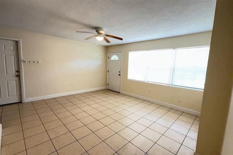 Casa en alquiler en Gainesville, Florida, 2 dormitorios, 66.89 m2 № 1906093 - foto 5