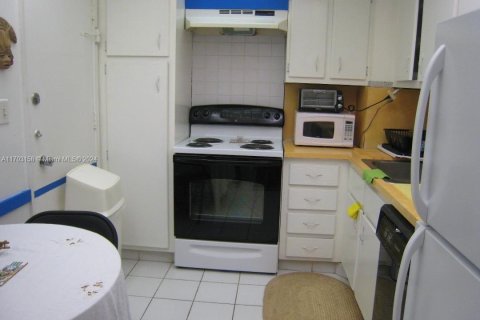 Condominio en venta en Miami Beach, Florida, 1 dormitorio, 97.18 m2 № 1604261 - foto 20