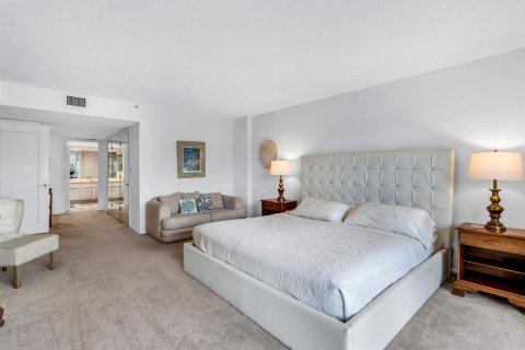 Condo in Boca Raton, Florida, 2 bedrooms  № 2175407 - photo 21