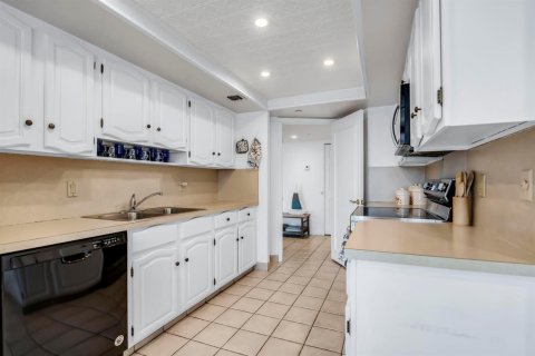 Condo in Boca Raton, Florida, 2 bedrooms  № 2175407 - photo 17