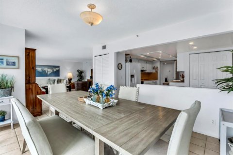 Condo in Boca Raton, Florida, 2 bedrooms  № 2175407 - photo 13