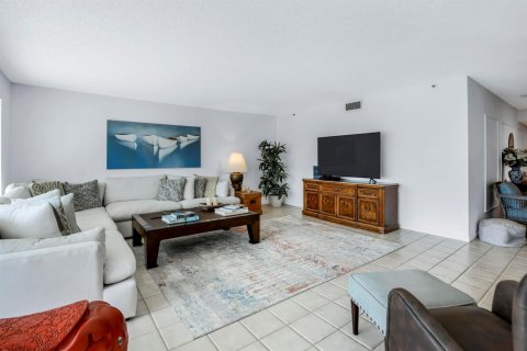 Condo in Boca Raton, Florida, 2 bedrooms  № 2175407 - photo 5