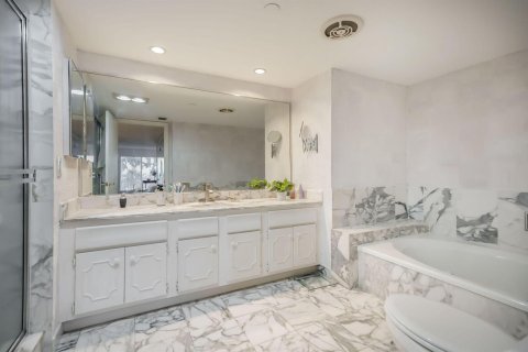 Condo in Boca Raton, Florida, 2 bedrooms  № 2175407 - photo 26