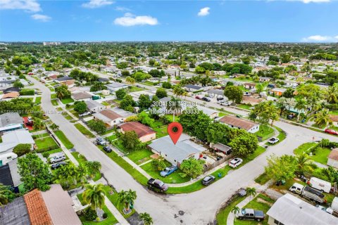 Villa ou maison à vendre à Homestead, Floride: 5 chambres, 141.95 m2 № 1946369 - photo 12