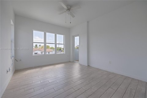 Купить виллу или дом в Майами, Флорида 4 спальни, 173.17м2, № 2064265 - фото 16