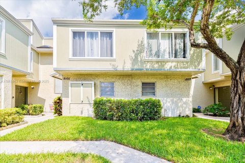 Купить кондоминиум в Тамарак, Флорида 2 спальни, 99.59м2, № 1924813 - фото 23