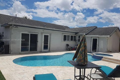 Villa ou maison à vendre à Sunrise, Floride: 3 chambres, 141.68 m2 № 2066297 - photo 7