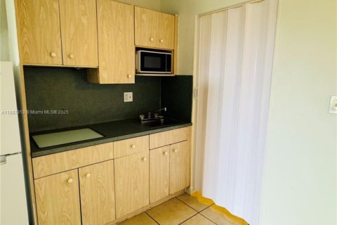 Condo in Davenport, Florida  № 1941795 - photo 6