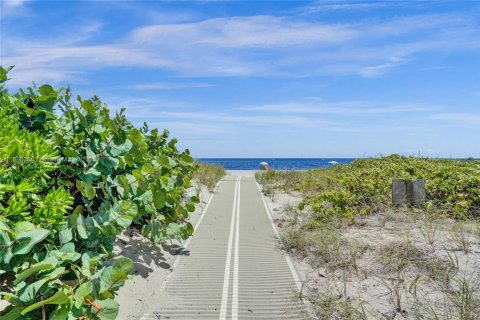 Copropriété à louer à Pompano Beach, Floride: 2 chambres, 129.13 m2 № 1889188 - photo 28