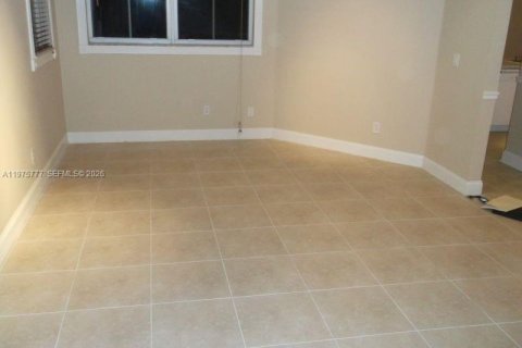 Villa ou maison à louer à Plantation, Floride: 3 chambres, 147.53 m2 № 2038330 - photo 7