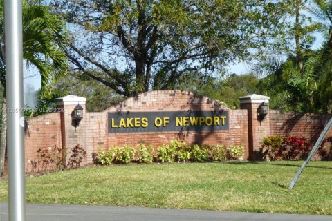 Villa ou maison à louer à Plantation, Floride: 3 chambres, 147.53 m2 № 2038330 - photo 19