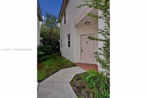 Villa ou maison à louer à Plantation, Floride: 3 chambres, 147.53 m2 № 2038330 - photo 2