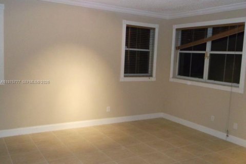 Villa ou maison à louer à Plantation, Floride: 3 chambres, 147.53 m2 № 2038330 - photo 6