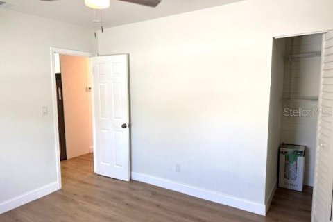 Apartamento en alquiler en Saint Petersburg, Florida, 2 dormitorios, 58.06 m2 № 2117114 - foto 9