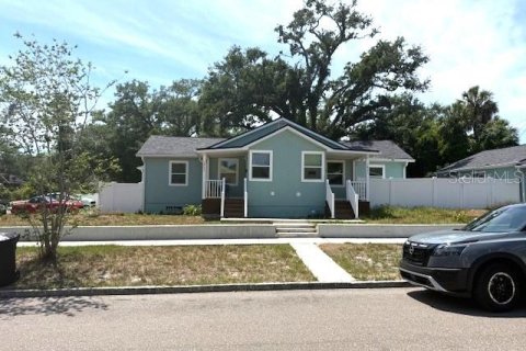 Apartamento en Saint Petersburg, Florida 2 dormitorios, 58.06 m2 № 2117114