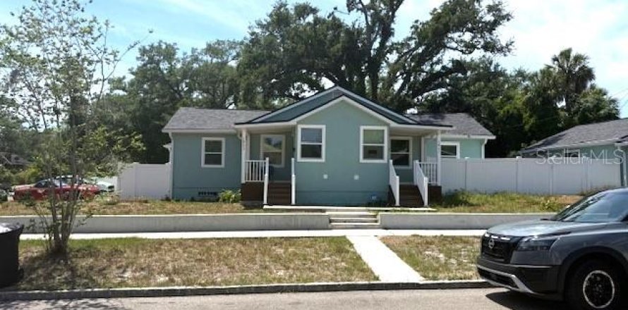 Apartamento en Saint Petersburg, Florida 2 dormitorios, 58.06 m2 № 2117114