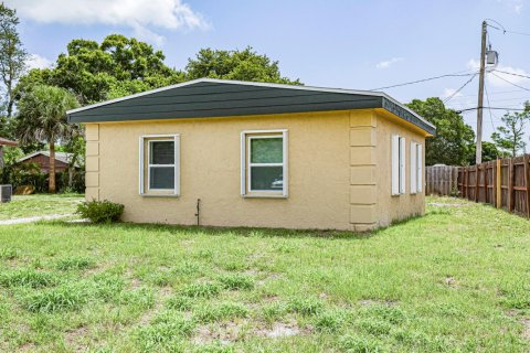 Villa ou maison à vendre à Vero Beach, Floride: 2 chambres, 53.51 m2 № 2085966 - photo 5