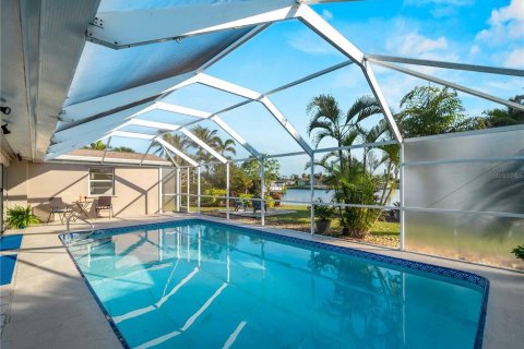 House in Port Charlotte, Florida 3 bedrooms, 165.64 sq.m. № 1518044 - photo 22
