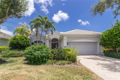 Casa en venta en Bradenton, Florida, 3 dormitorios, 243.4 m2 № 2152082 - foto 3