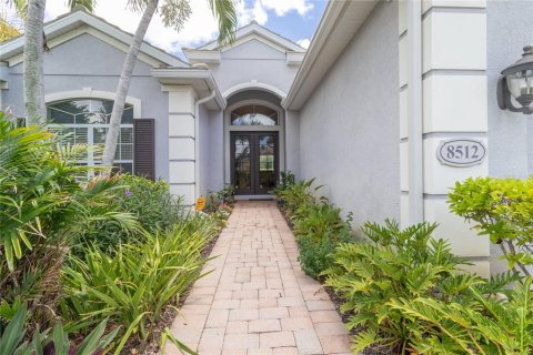 Casa en Bradenton, Florida 3 dormitorios, 243.4 m2 № 2152082