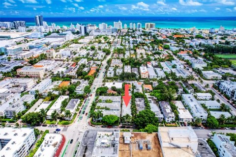 Condo in Miami Beach, Florida  № 1863350 - photo 16