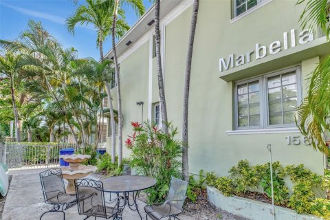 Condo in Miami Beach, Florida  № 1863350 - photo 13
