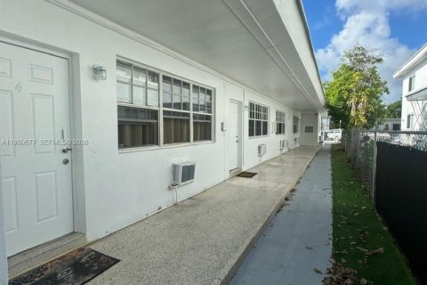 Propiedad comercial en venta en Miami Beach, Florida, 324.97 m2 № 2043906 - foto 17