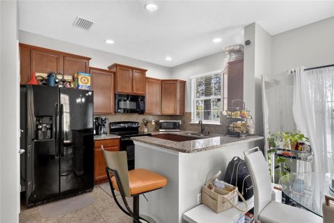Townhouse in Riverview, Florida 2 bedrooms, 117.06 sq.m. № 2239107 - photo 9