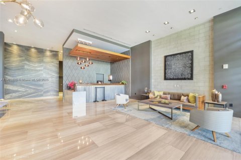 Condo in Miami, Florida, 1 bedroom  № 1964198 - photo 23