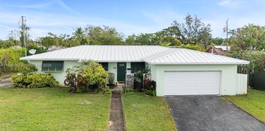 Villa ou maison à Miami, Floride 5 chambres, 165.92 m2 № 2004689