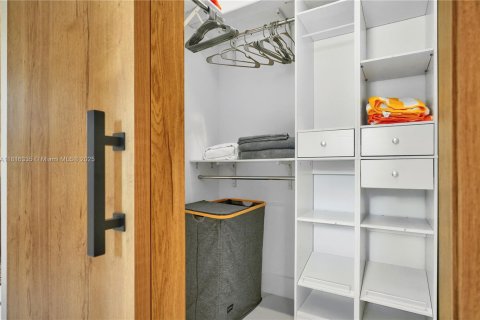 Villa ou maison à vendre à Naples, Floride: 3 chambres, 176.51 m2 № 1978730 - photo 29