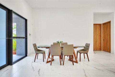 Villa ou maison à vendre à Naples, Floride: 3 chambres, 176.51 m2 № 1978730 - photo 18