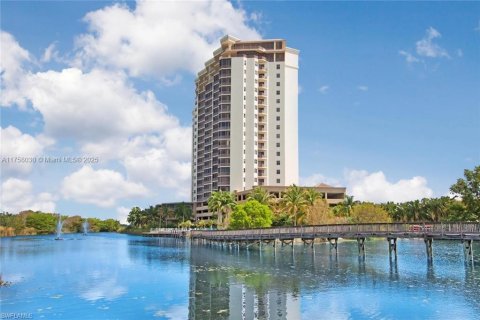 Condo in Fort Myers, Florida, 3 bedrooms  № 1863406 - photo 1