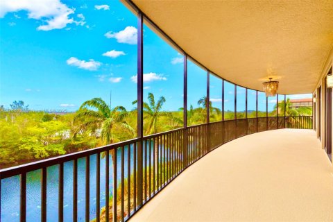 Condo in Fort Myers, Florida, 3 bedrooms  № 1863406 - photo 9