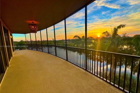 Condo in Fort Myers, Florida, 3 bedrooms  № 1863406 - photo 3