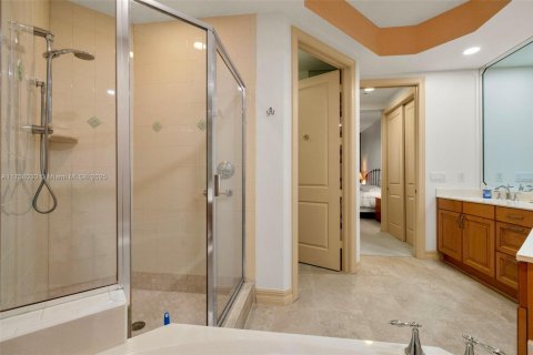 Condo in Fort Myers, Florida, 3 bedrooms  № 1863406 - photo 26