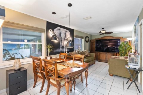 Villa ou maison à vendre à Winter Springs, Floride: 4 chambres, 184.23 m2 № 1899349 - photo 8