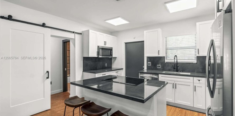 Villa ou maison à Miami, Floride 3 chambres, 121.61 m2 № 2289111
