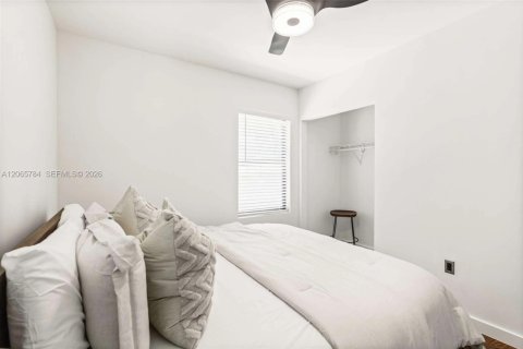 Villa ou maison à vendre à Miami, Floride: 3 chambres, 121.61 m2 № 2289111 - photo 9