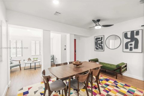 Villa ou maison à vendre à Miami, Floride: 3 chambres, 121.61 m2 № 2289111 - photo 7